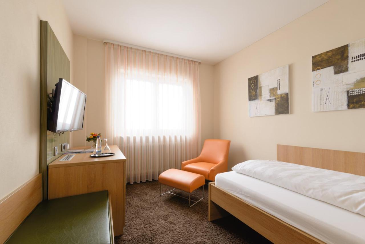 Danner'S Hotel Loewen Marschalkenzimmern Kültér fotó